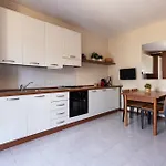 Iseolakerental - Casa Amici Riva di Solto